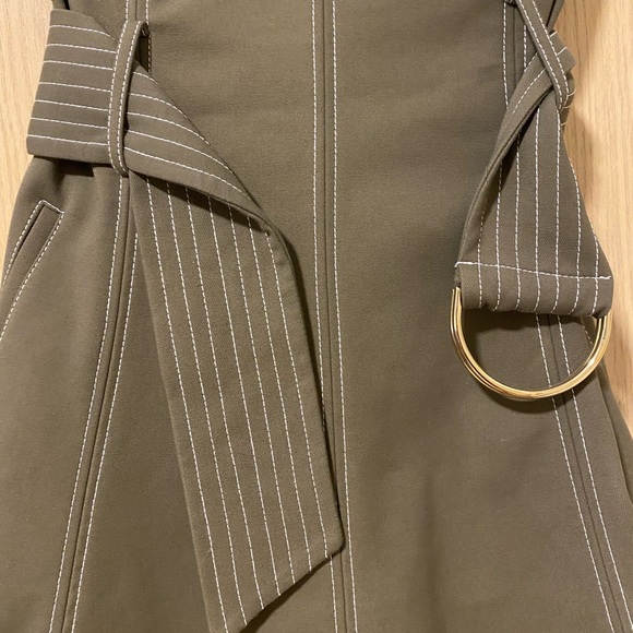 DIANE VON FURSTENBERG LUXURY OLIVE DRESS - Picture 6 of 6